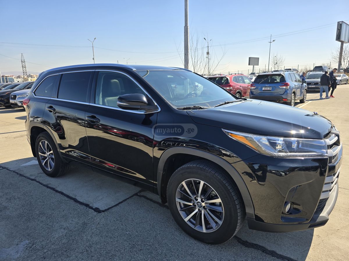 Toyota Highlander - фото 9