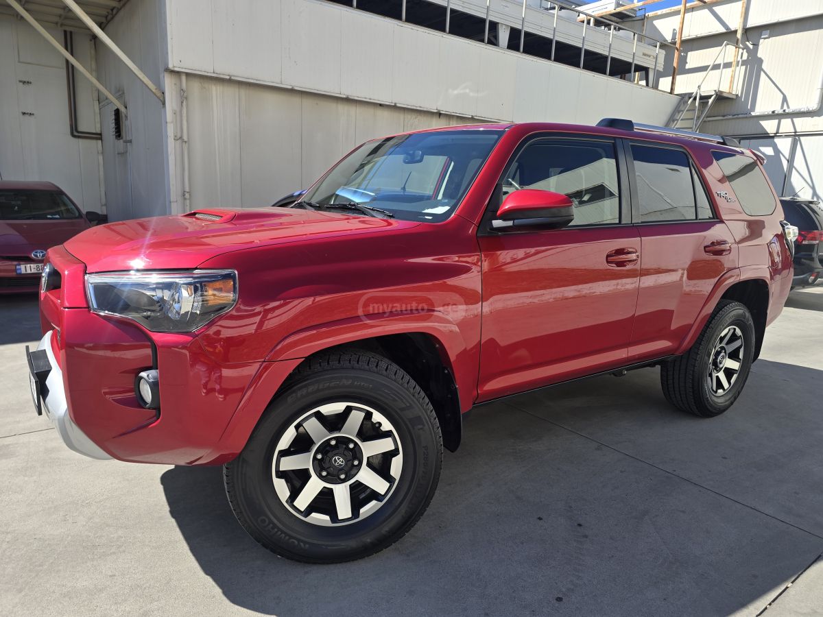 Toyota 4 Runner - фото 4