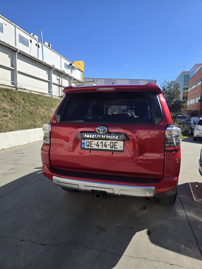 Toyota 4 Runner - фото 6
