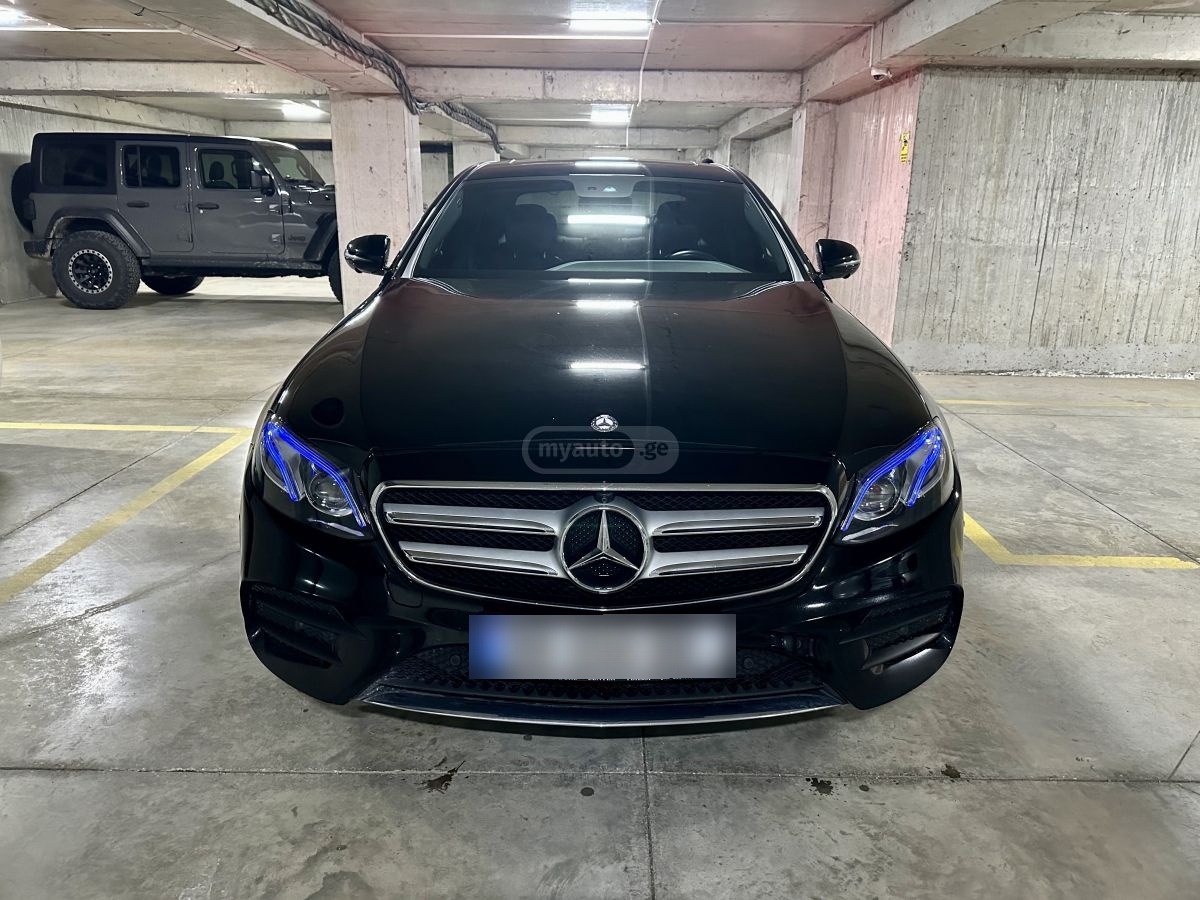 Mercedes-Benz E 220 - фото 2