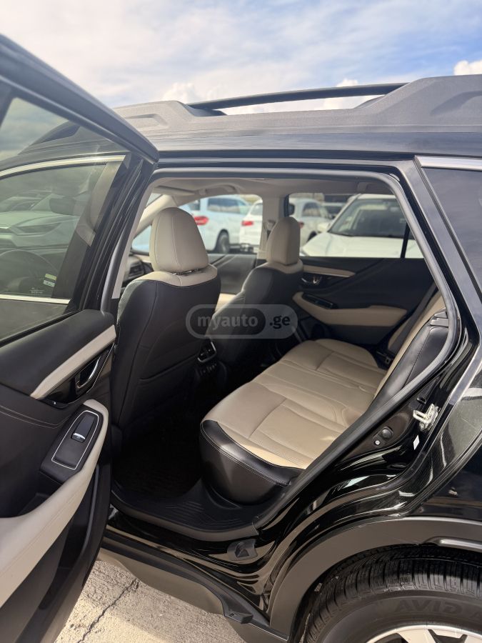 Subaru Limited XT 4dr All-Wheel Drive — миниатюра 12