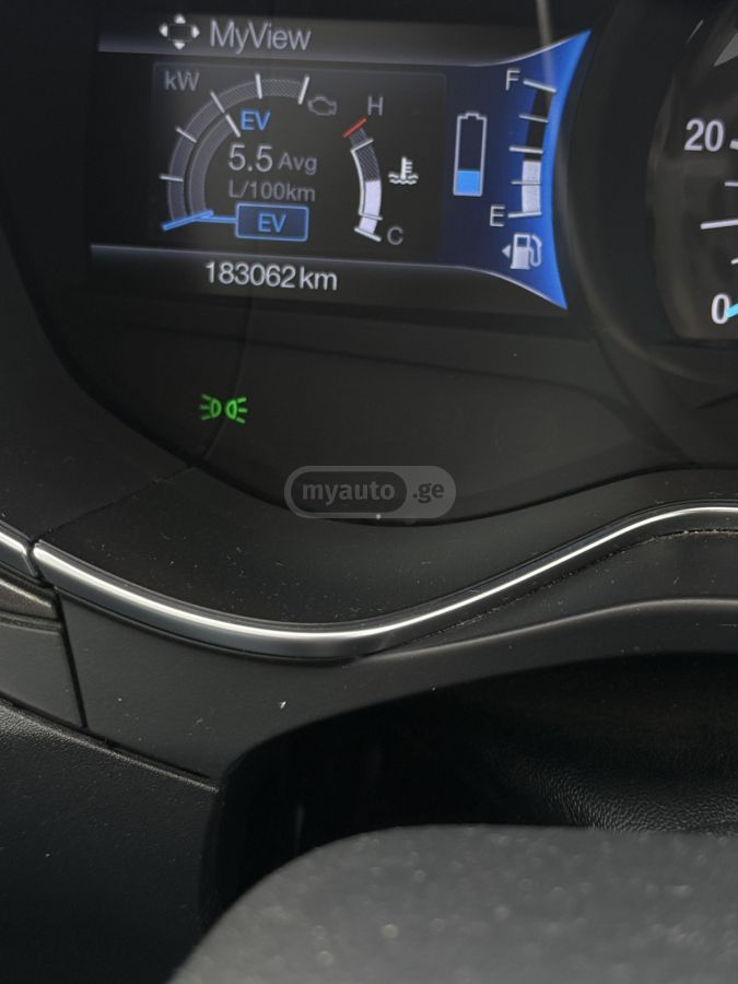 Ford Fusion - фото 10