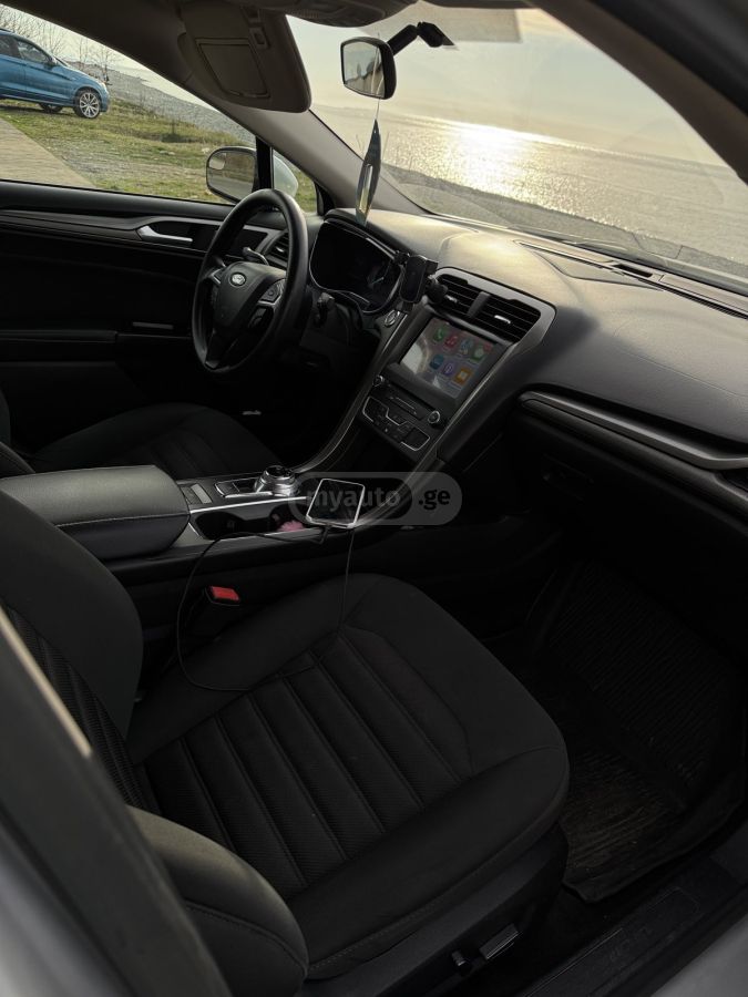 Ford Fusion - фото 12