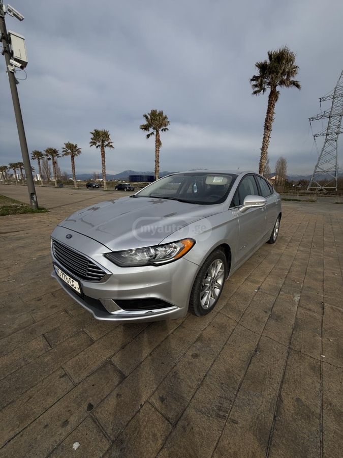 Ford Fusion - фото 5