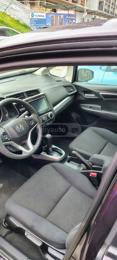 Honda Fit - фото 6