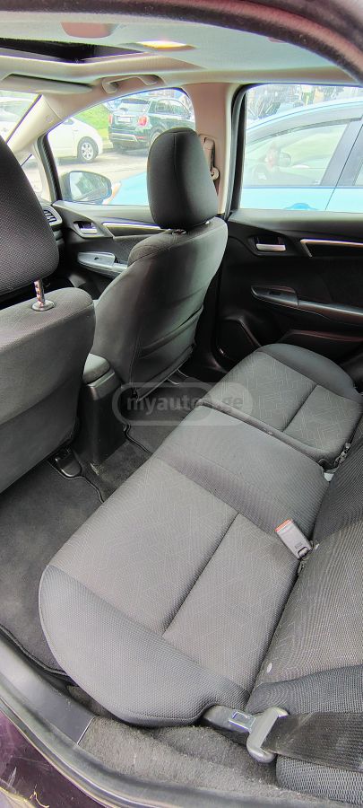Honda Fit - фото 8