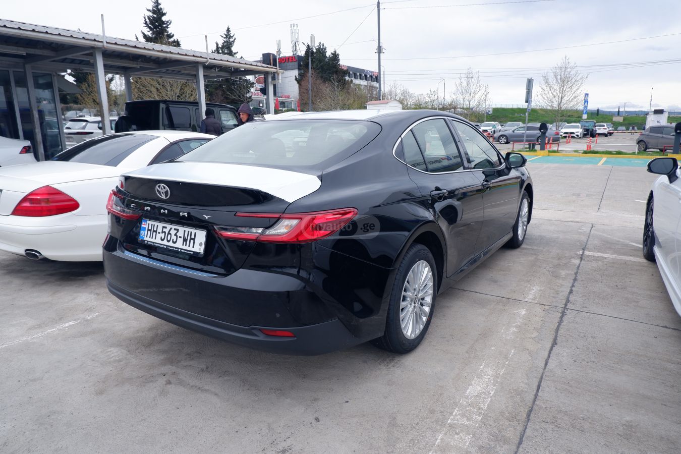 Toyota Camry - фото 4
