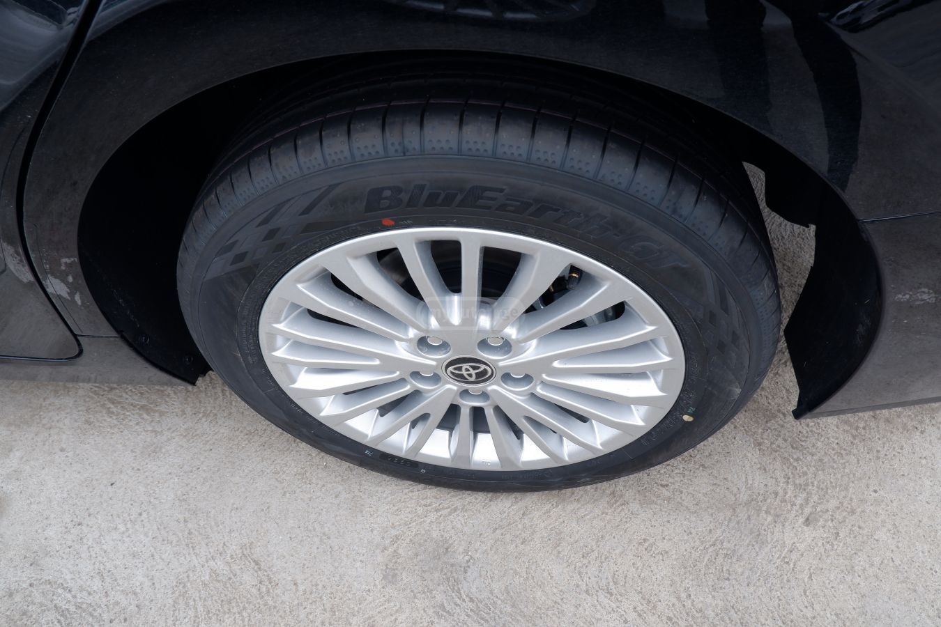 Toyota Camry - фото 7