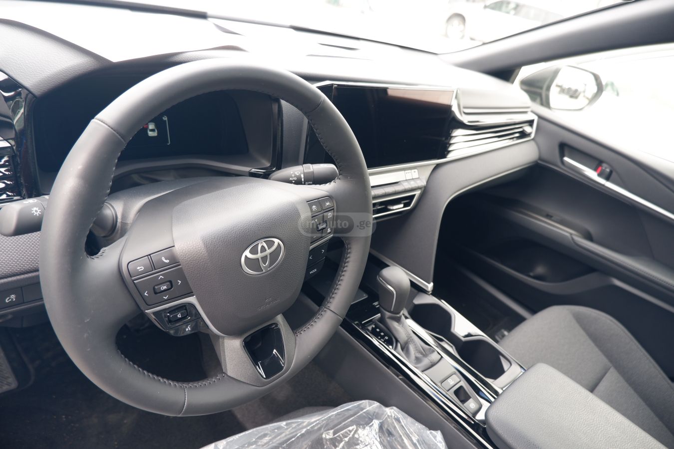 Toyota Camry - фото 9