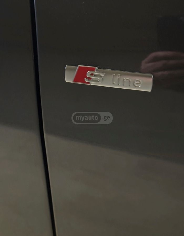 Audi PREMIUM PLUS S-LINE — миниатюра 11