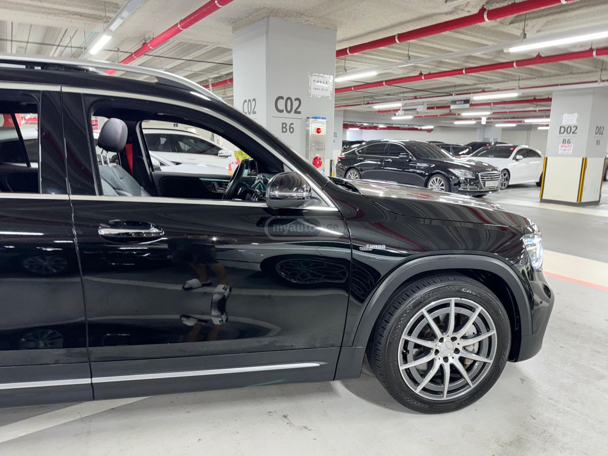 Mercedes-Benz GLB 35 AMG Base AMG GLB 35 4dr All-Wheel 2021 — миниатюра 8