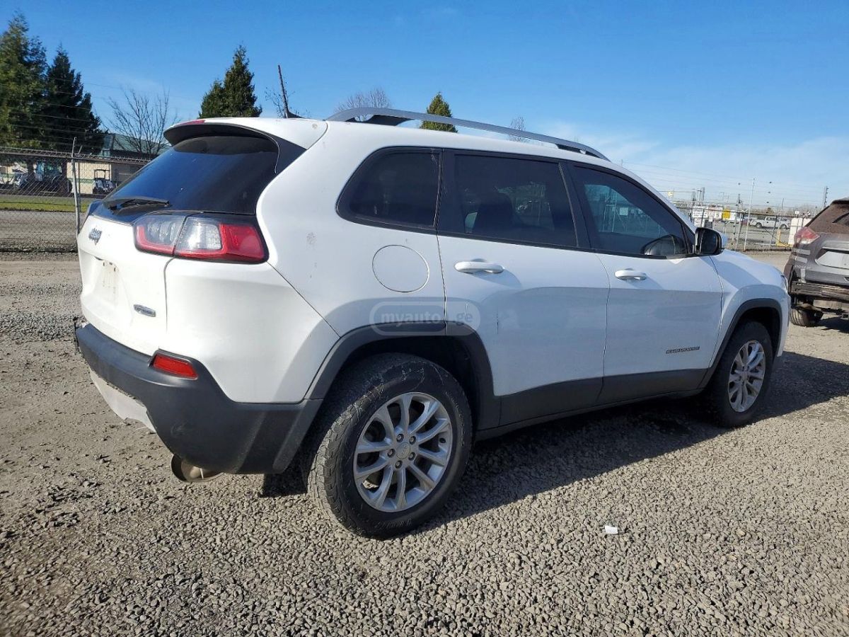 Jeep Cherokee - фото 3