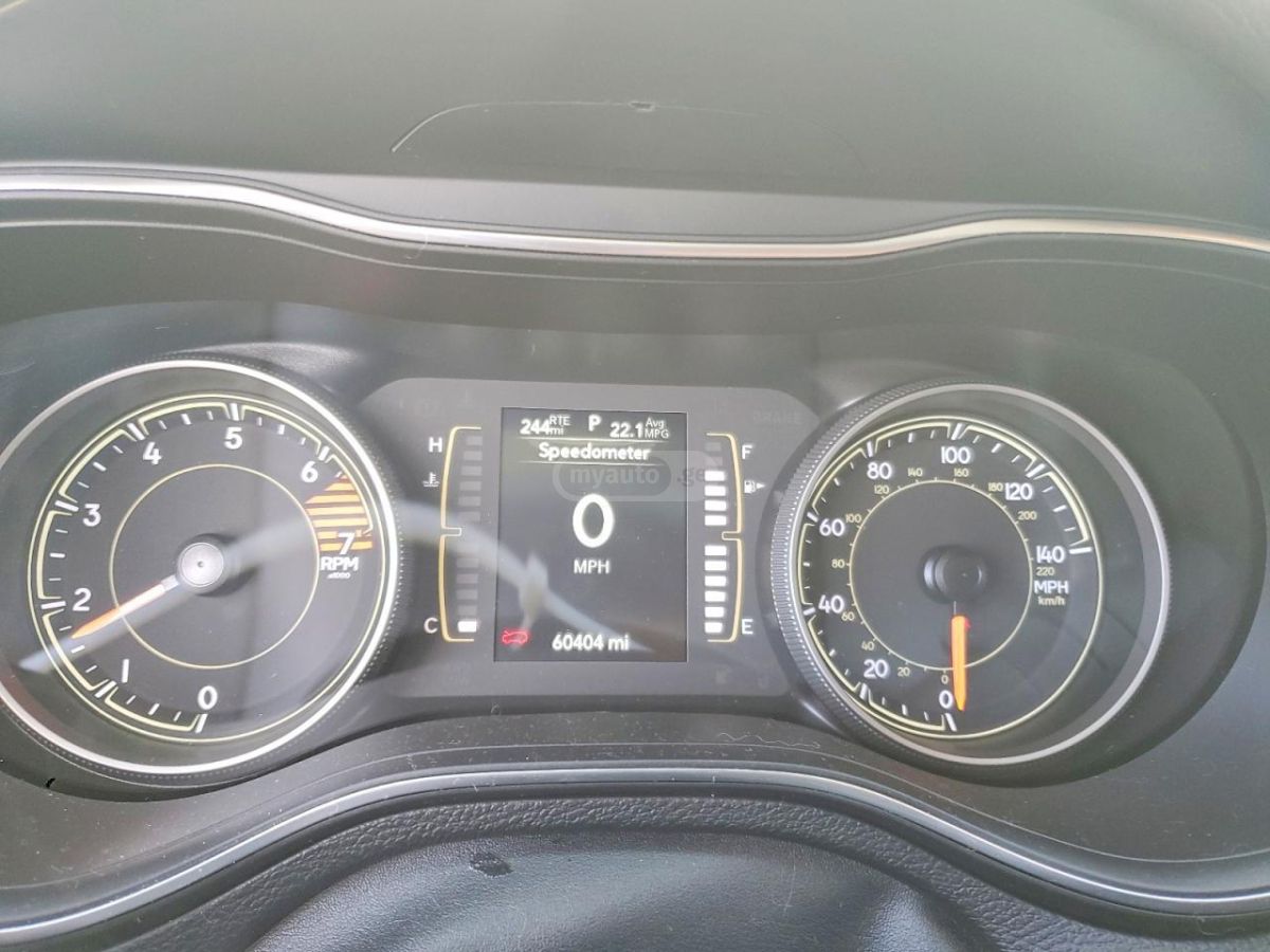 Jeep Cherokee - фото 9