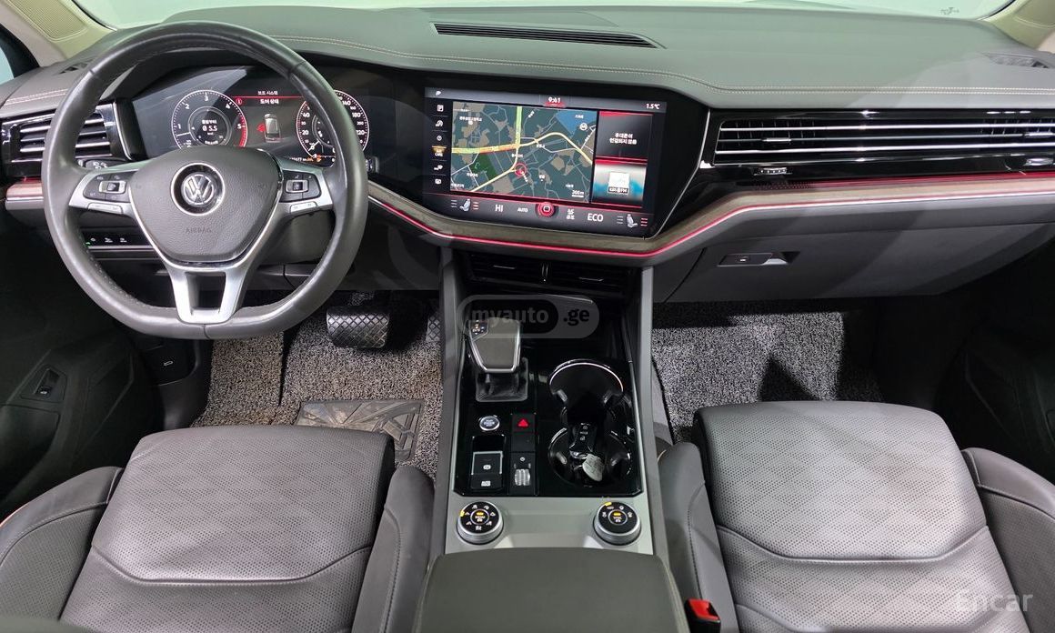 Volkswagen Touareg - фото 7