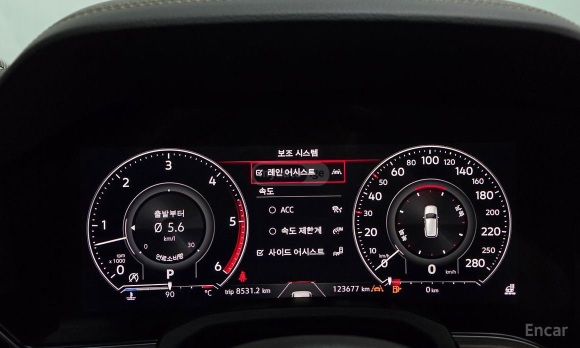 Volkswagen Touareg - фото 8