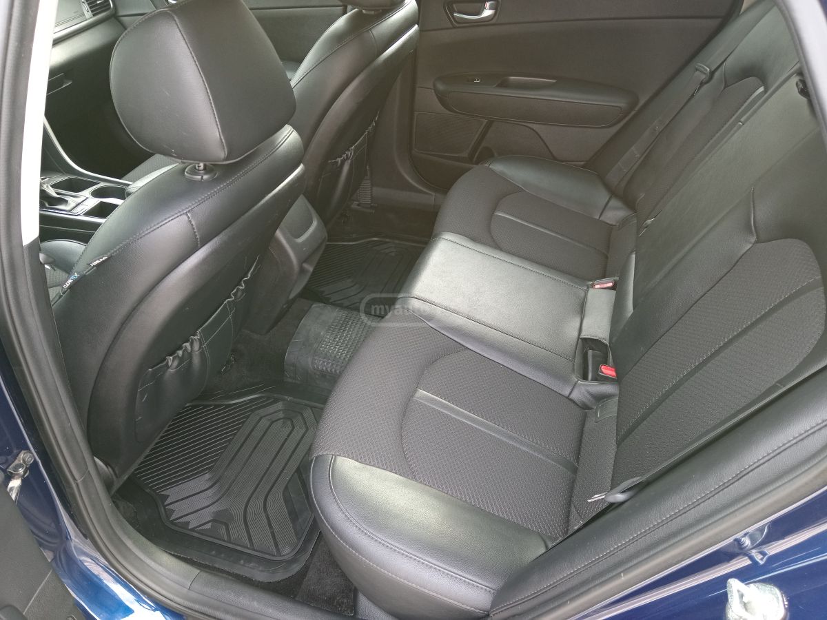 Kia Optima - фото 10