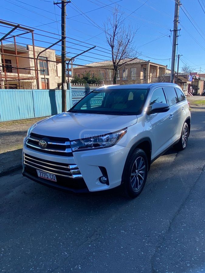 Toyota Highlander - фото 4