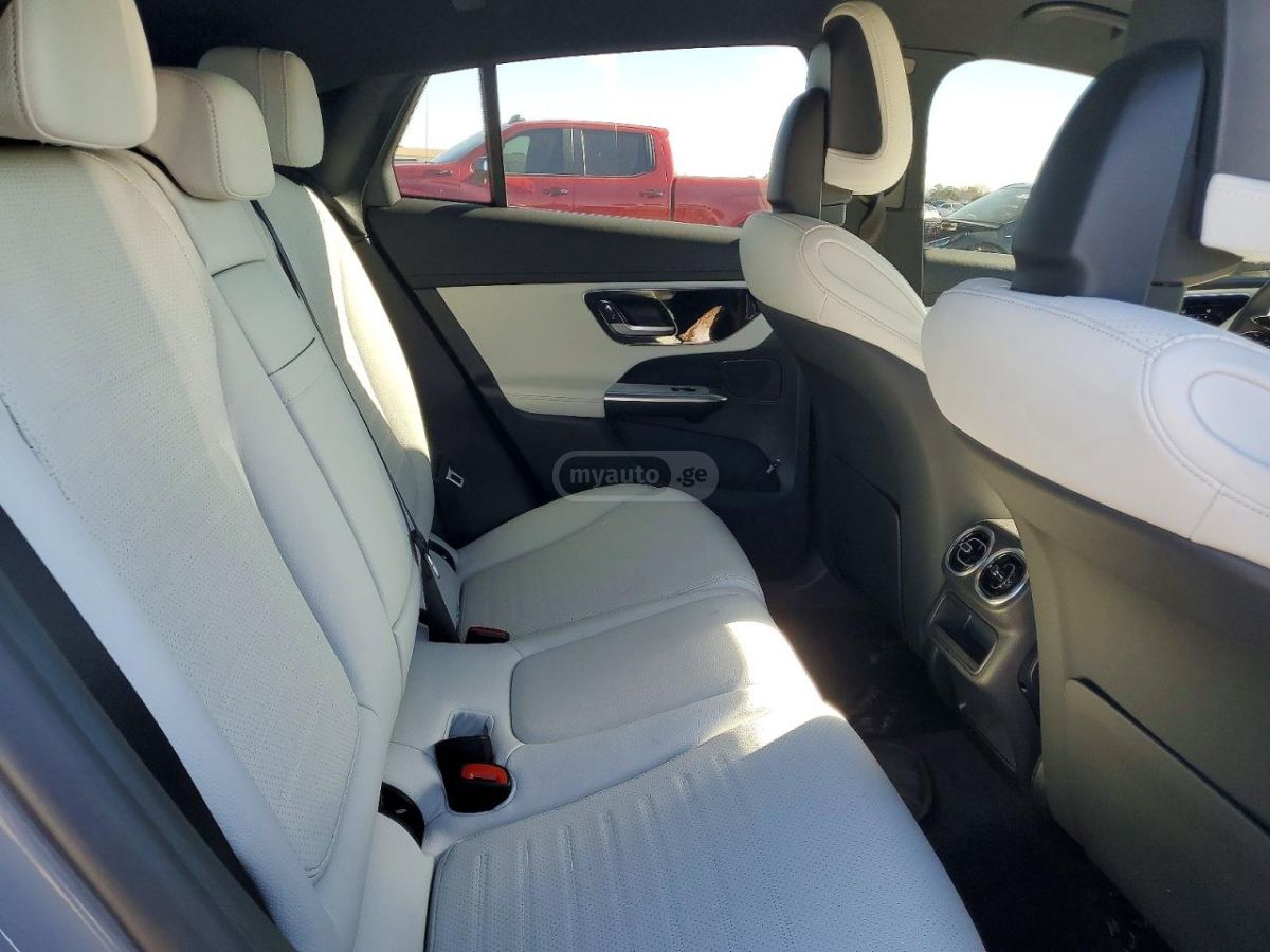 Mercedes-Benz GLC 300 Coupe - фото 7