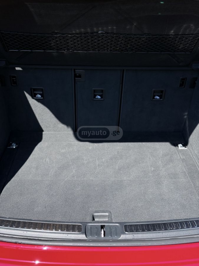 Porsche Macan - фото 13