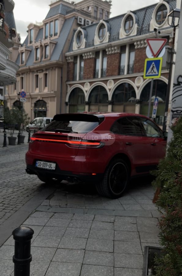 Porsche Macan - фото 15