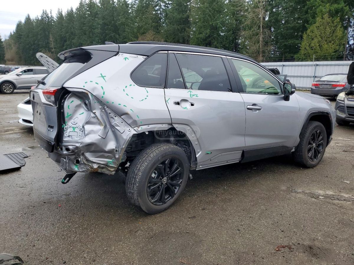 Toyota RAV 4 - фото 5