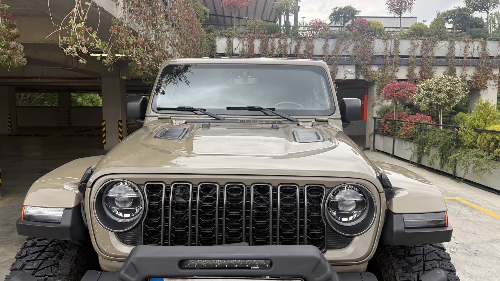 Jeep Gladiator - фото 15