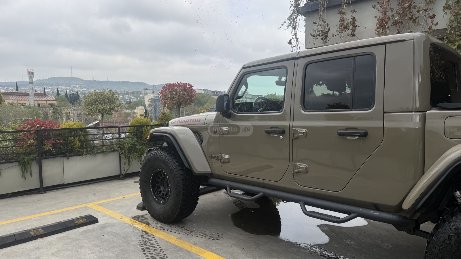 Jeep Gladiator - фото 7