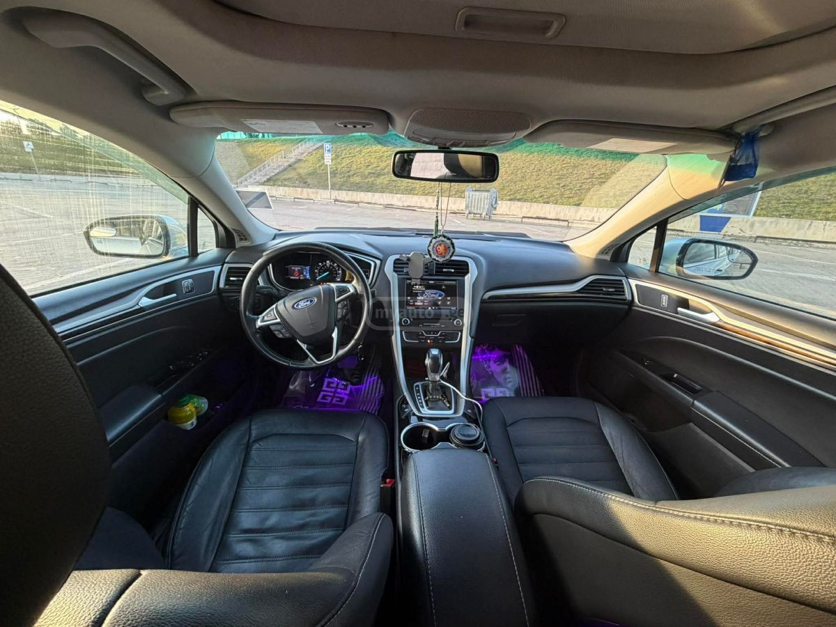 Ford Fusion - фото 8