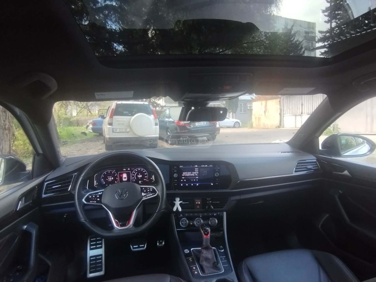 Volkswagen Jetta - фото 11