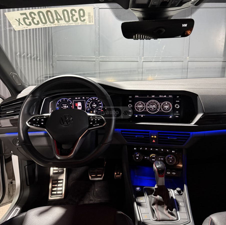 Volkswagen Jetta GLI autobahn 2023 — миниатюра 7