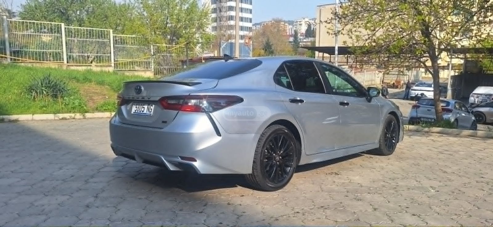 Toyota Camry - фото 4