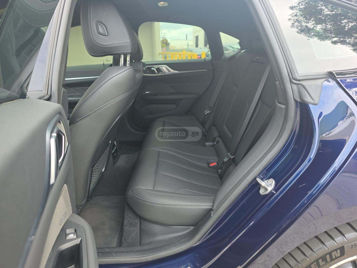 BMW i4 - фото 10