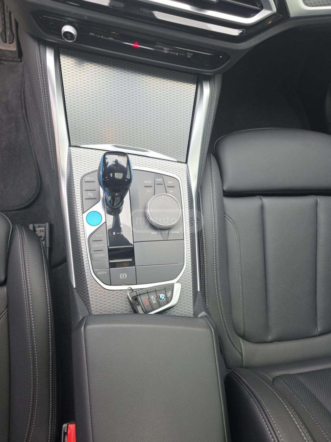 BMW i4 - фото 13