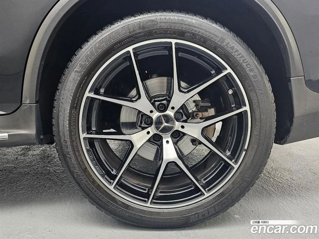 Mercedes-Benz GLC 63 AMG 2021 — миниатюра 5