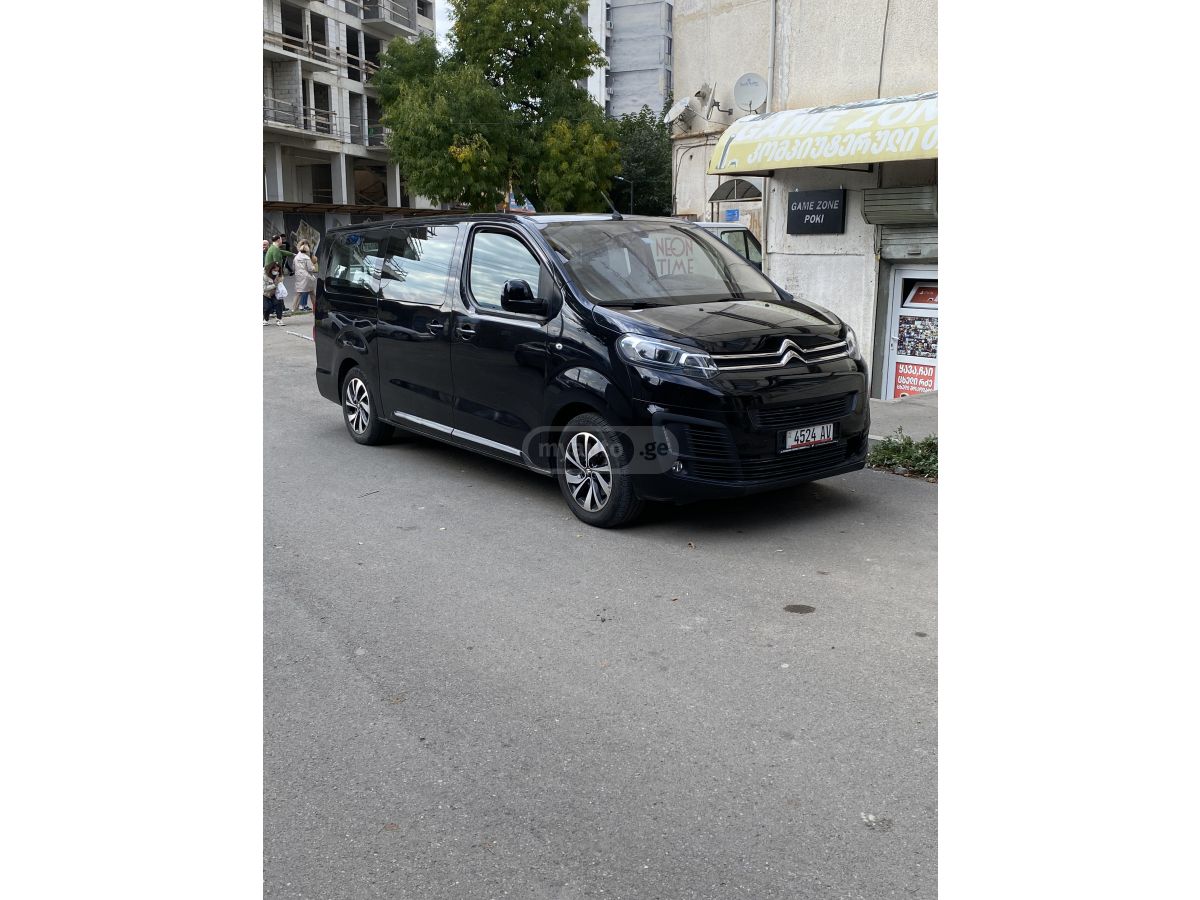 Mercedes-Benz Vito 2023 — миниатюра 3