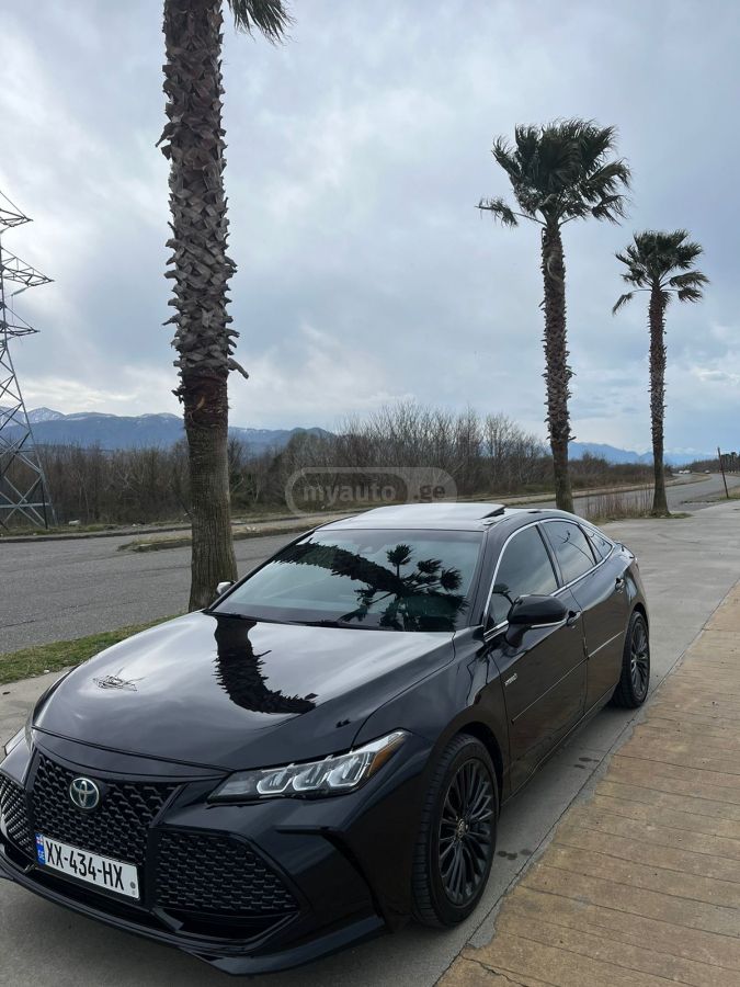 Toyota Avalon - фото 1