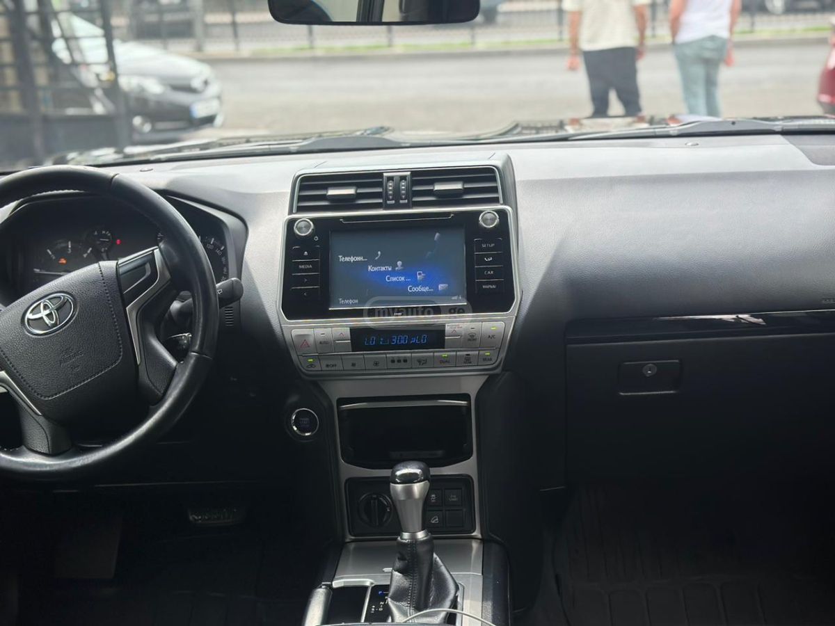 Toyota Land Cruiser Prado - фото 8