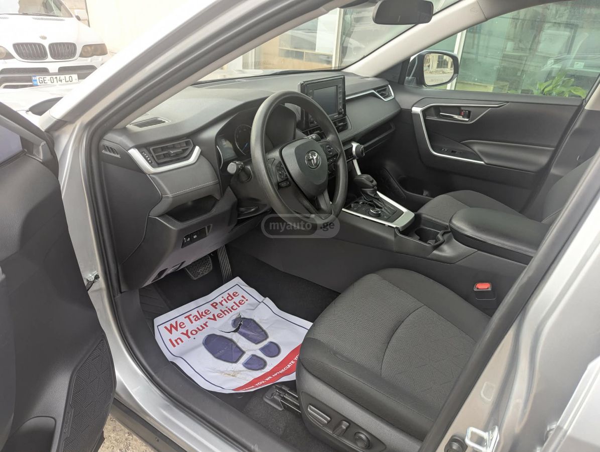 Toyota XLE 4dr All-Wheel Drive Automa — миниатюра 13