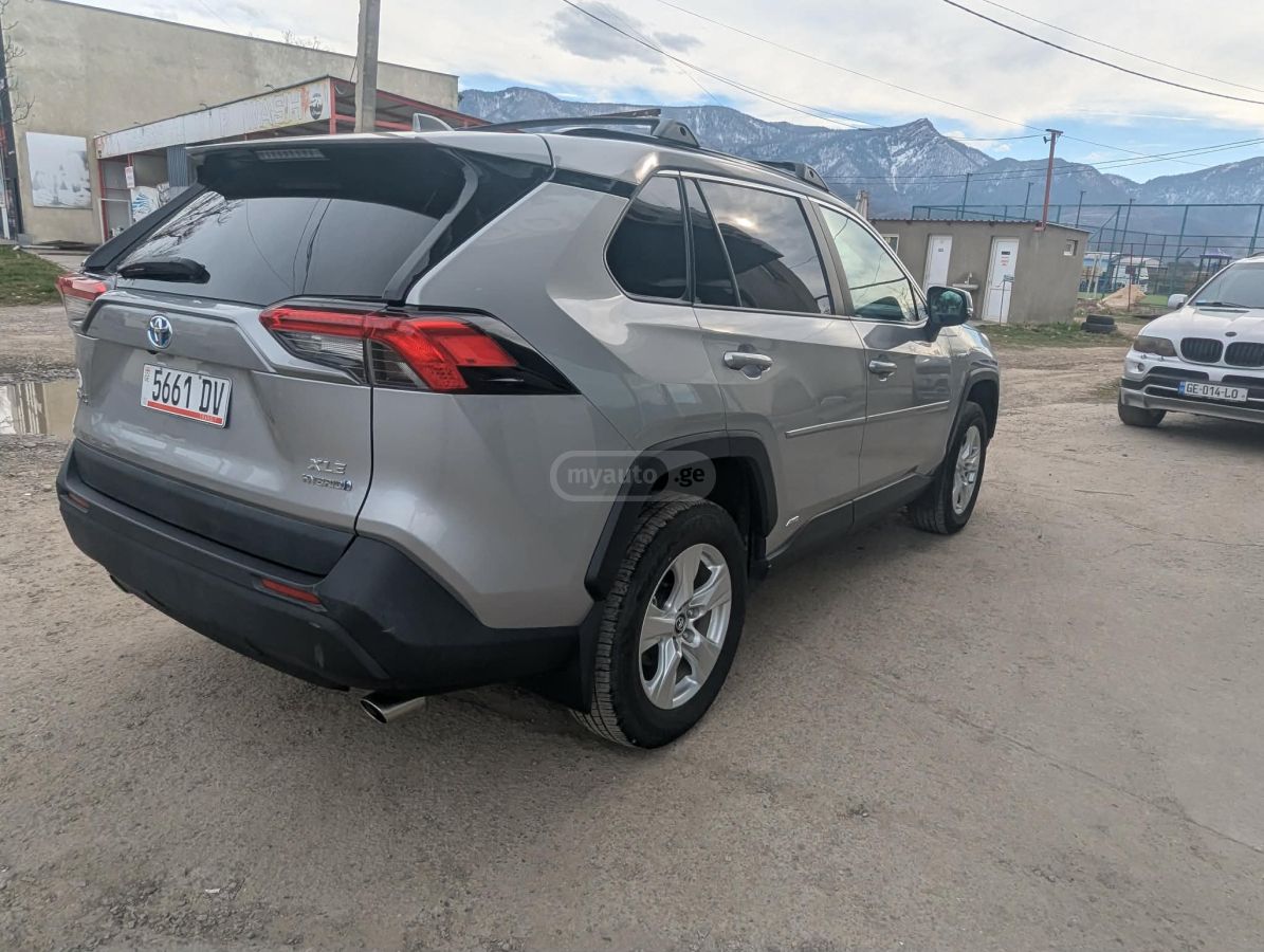 Toyota XLE 4dr All-Wheel Drive Automa — миниатюра 4