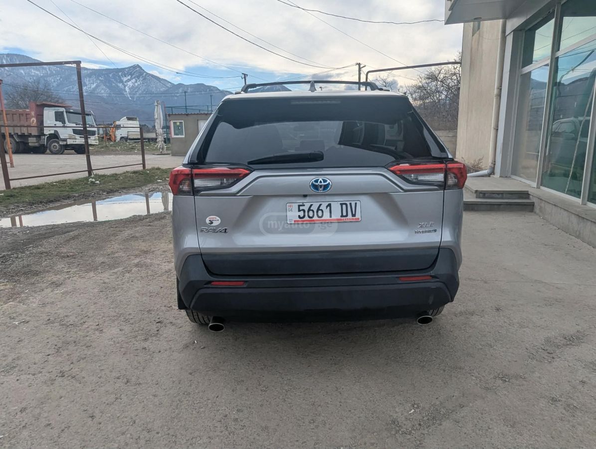 Toyota XLE 4dr All-Wheel Drive Automa — миниатюра 5