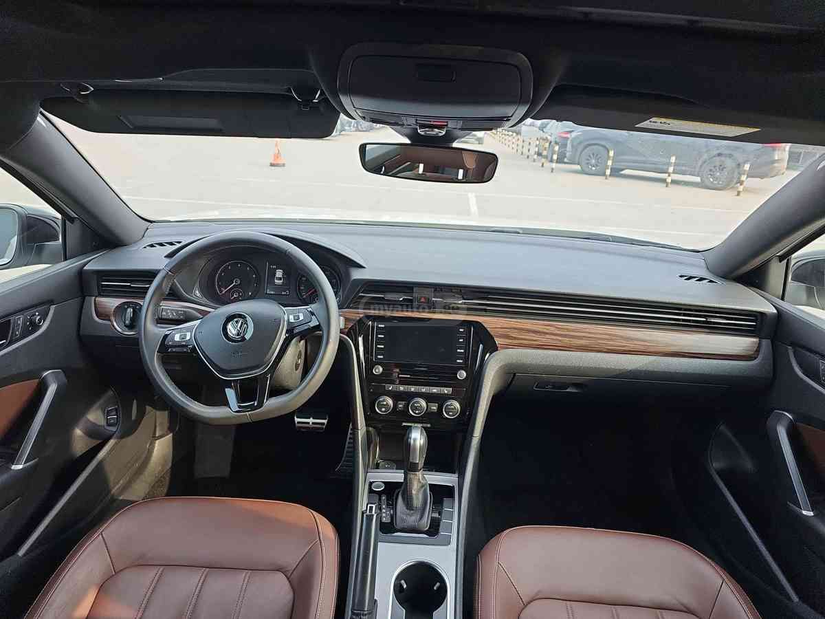 Volkswagen Volkswagen Passat — миниатюра 8