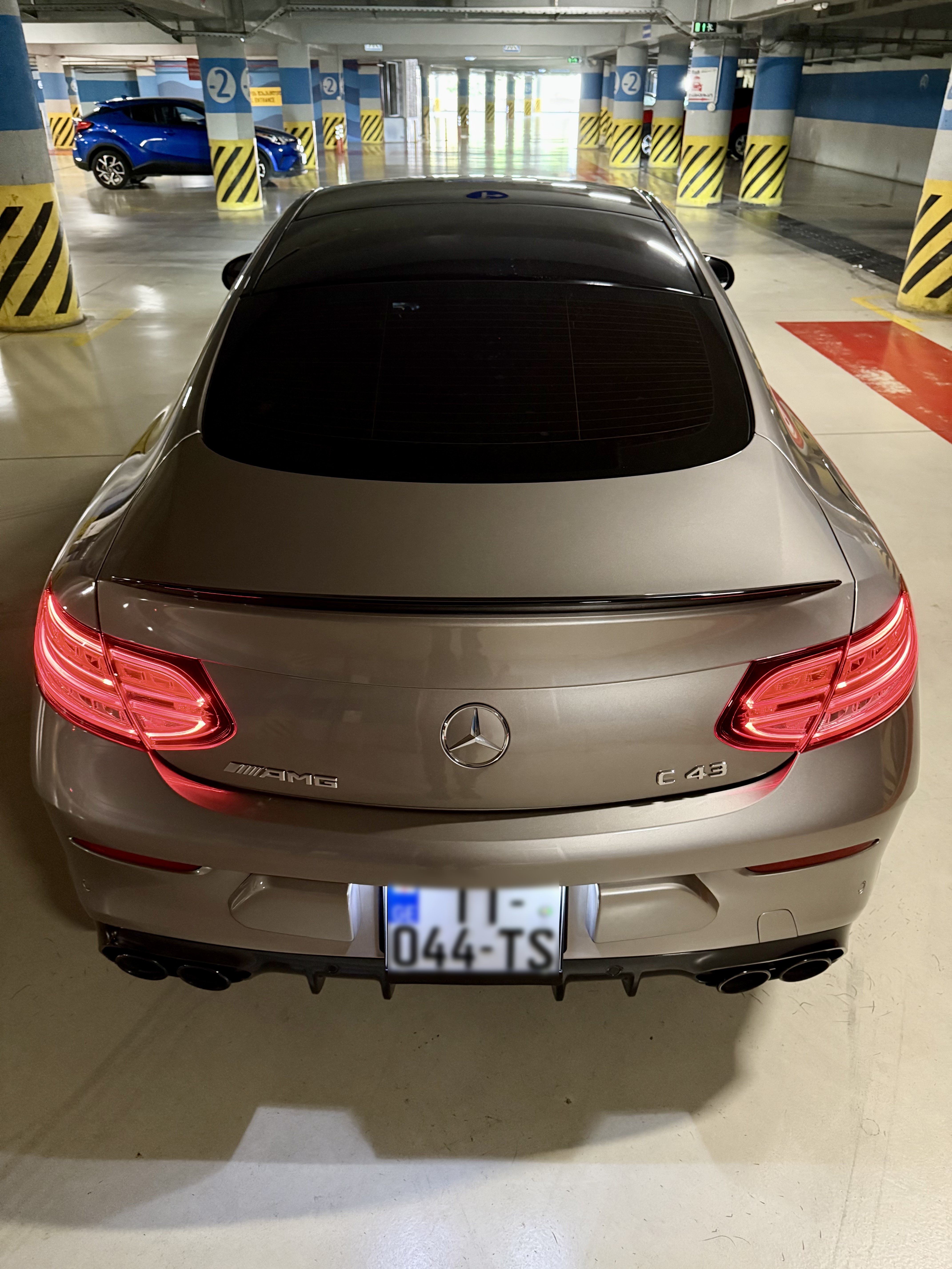 Mercedes-Benz Base AMG C 43 2dr All-Wheel Dr — миниатюра 3
