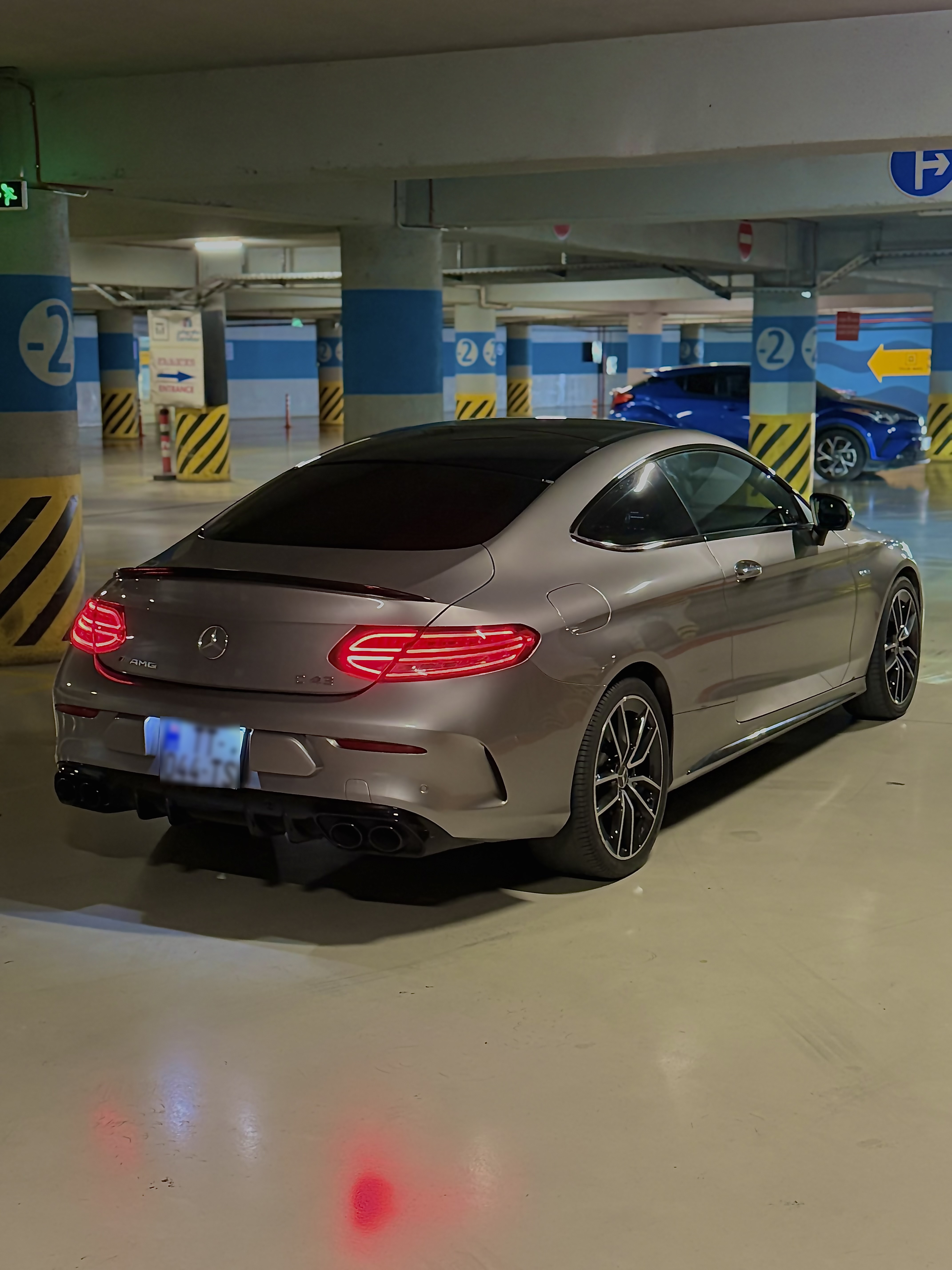 Mercedes-Benz Base AMG C 43 2dr All-Wheel Dr — миниатюра 6