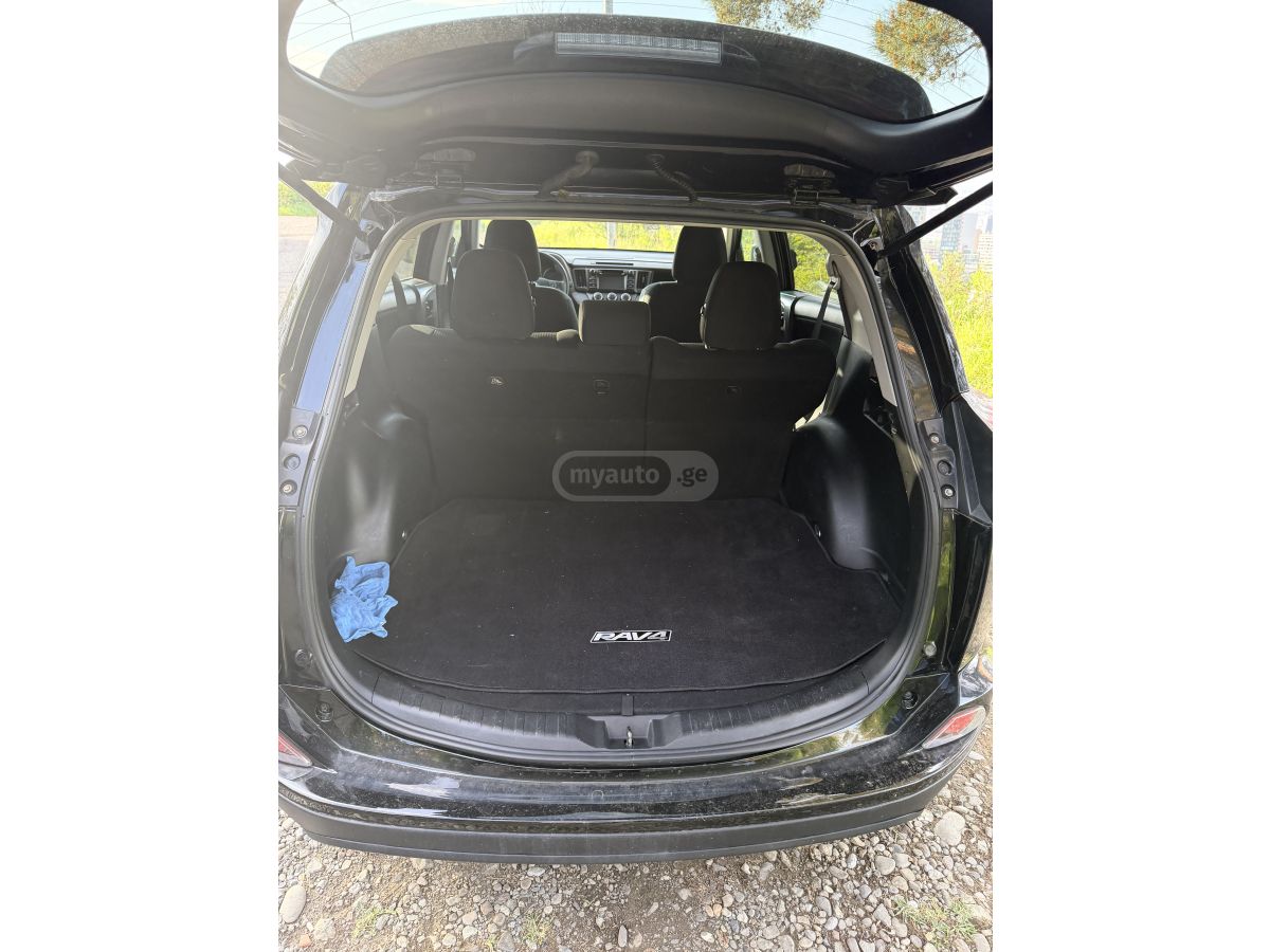 Toyota Rav 4 - фото 2