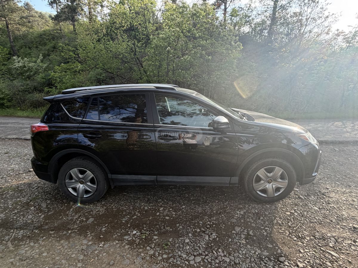 Toyota Rav 4 - фото 8
