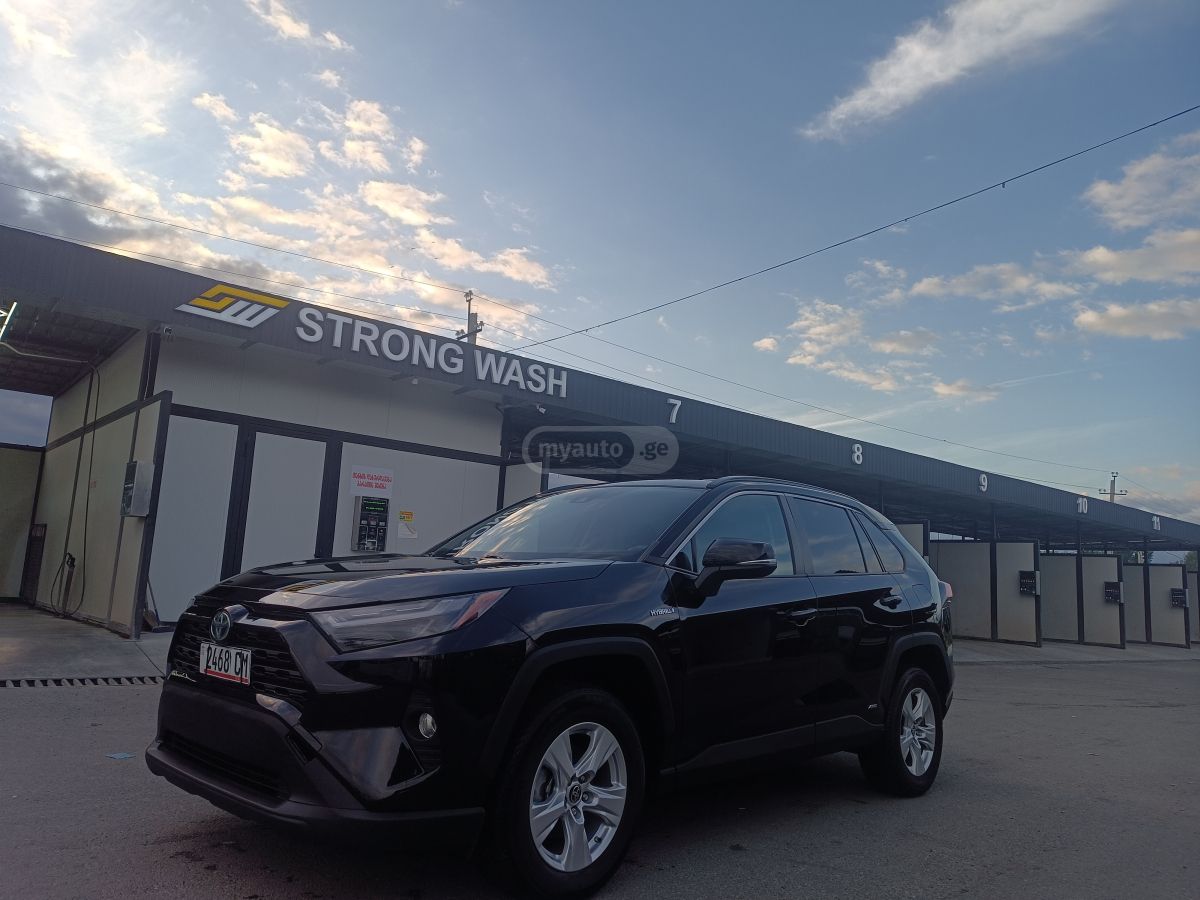 Toyota RAV 4 - фото 6