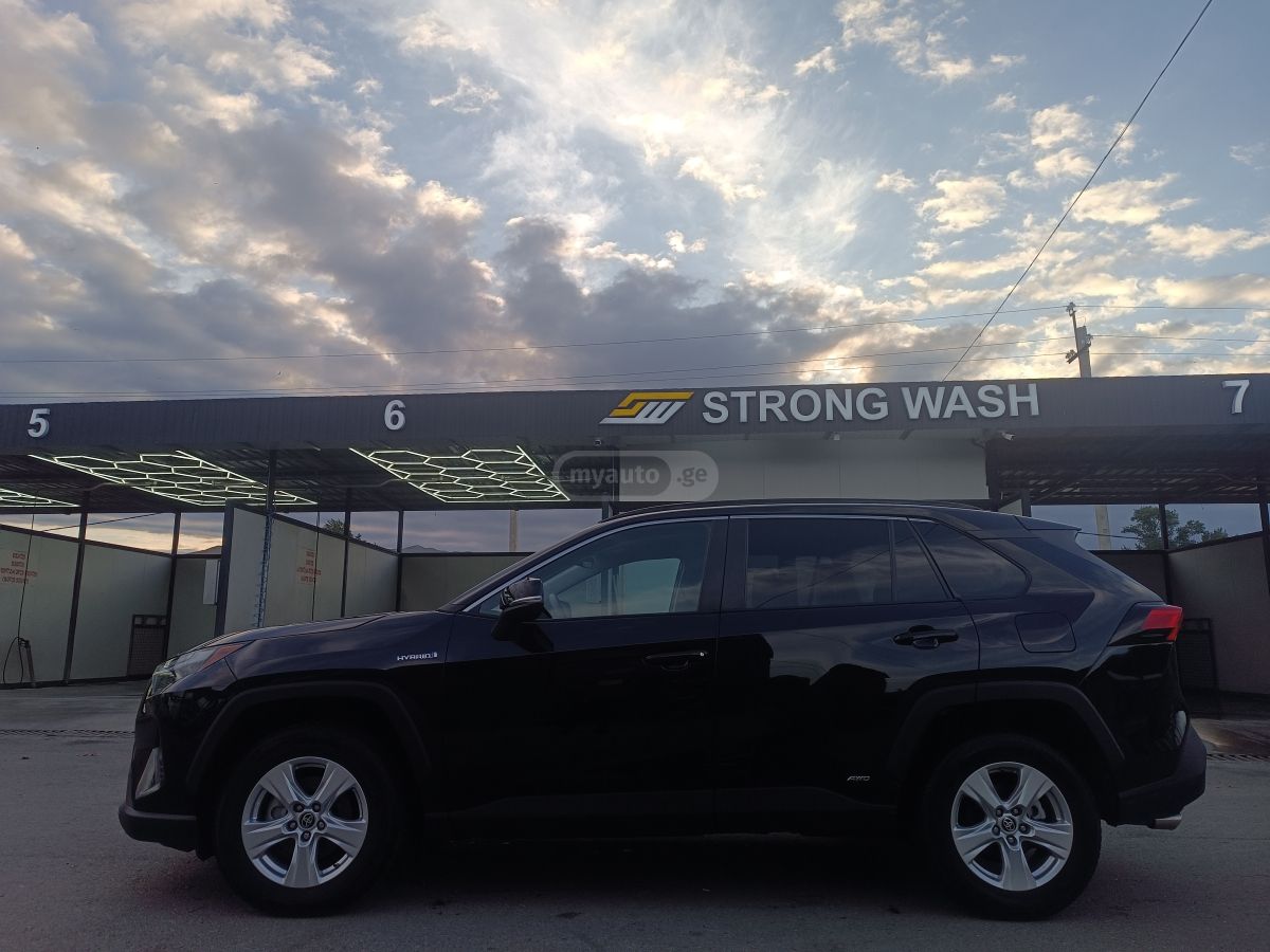 Toyota RAV 4 - фото 8