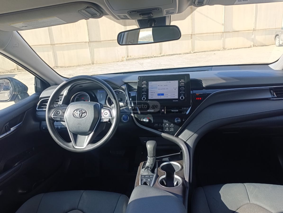 Toyota Camry - фото 6