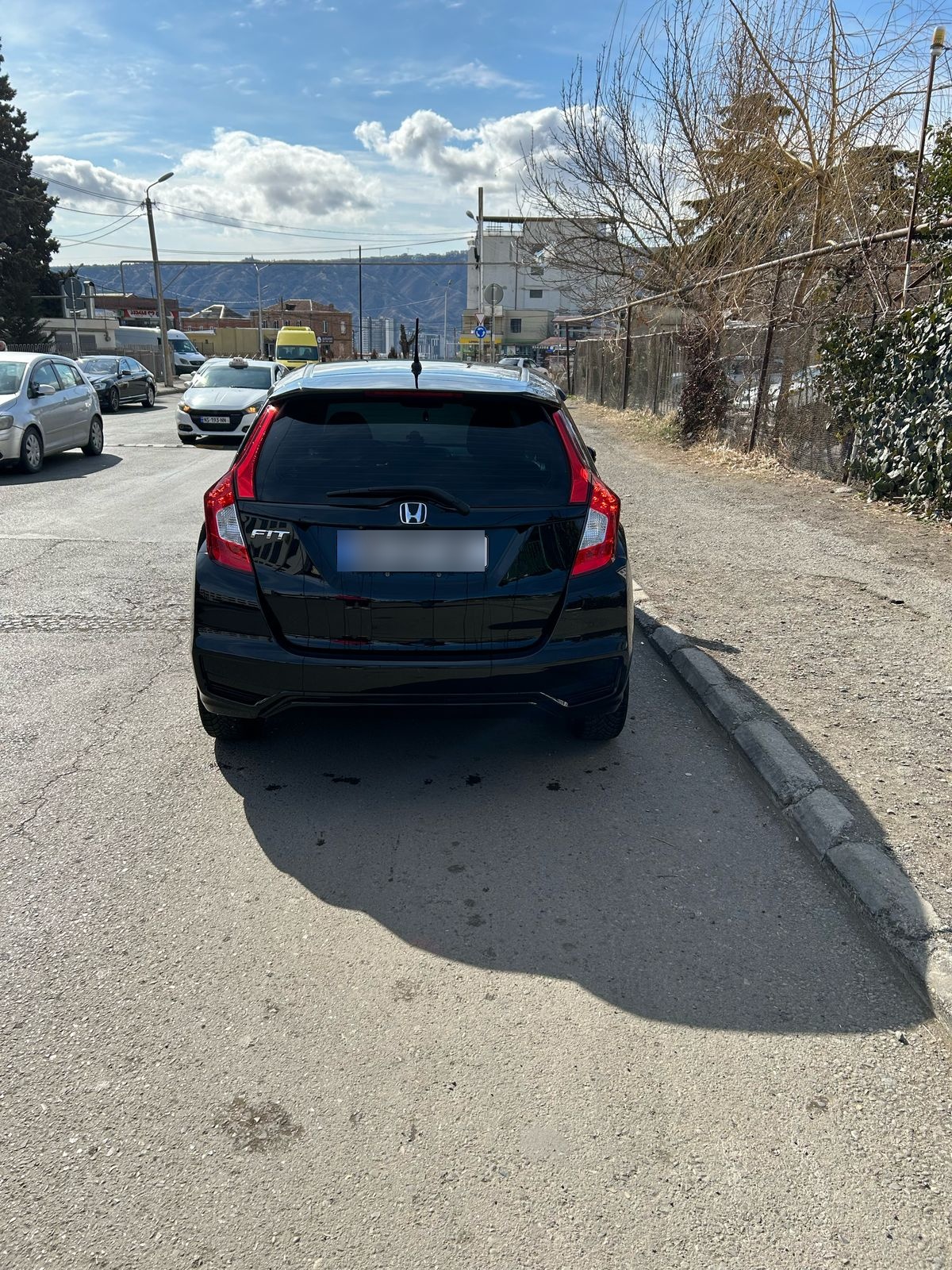 Honda FIT - фото 3