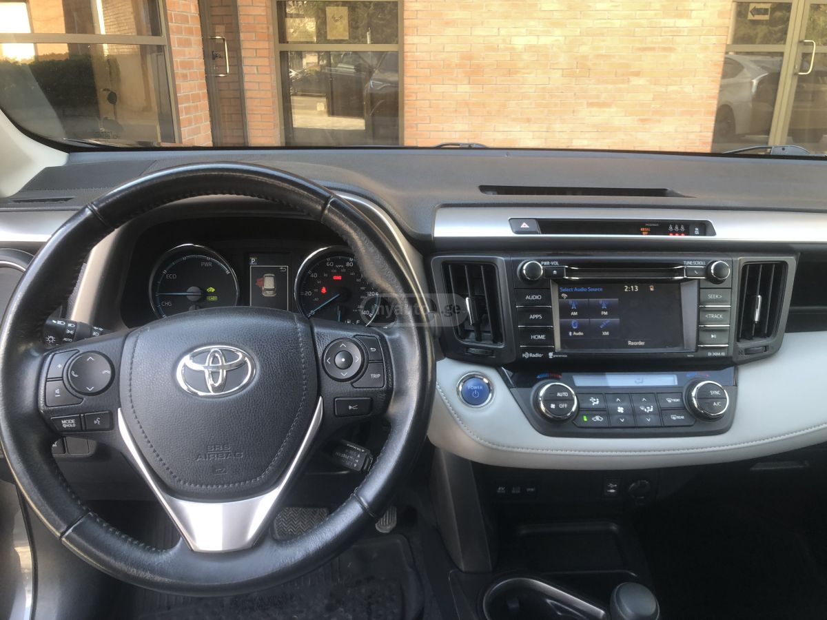 Toyota RAV 4 - фото 7